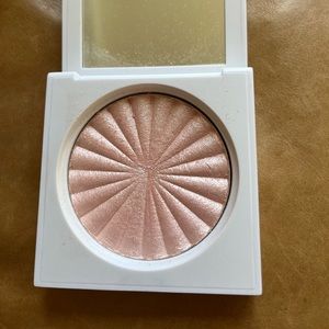 Ofra pillow talk highlighter
